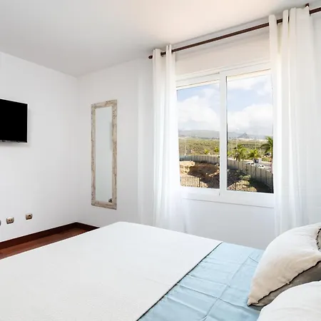 Exclusive With Private Pool 1 Kilometer From Cristianos *